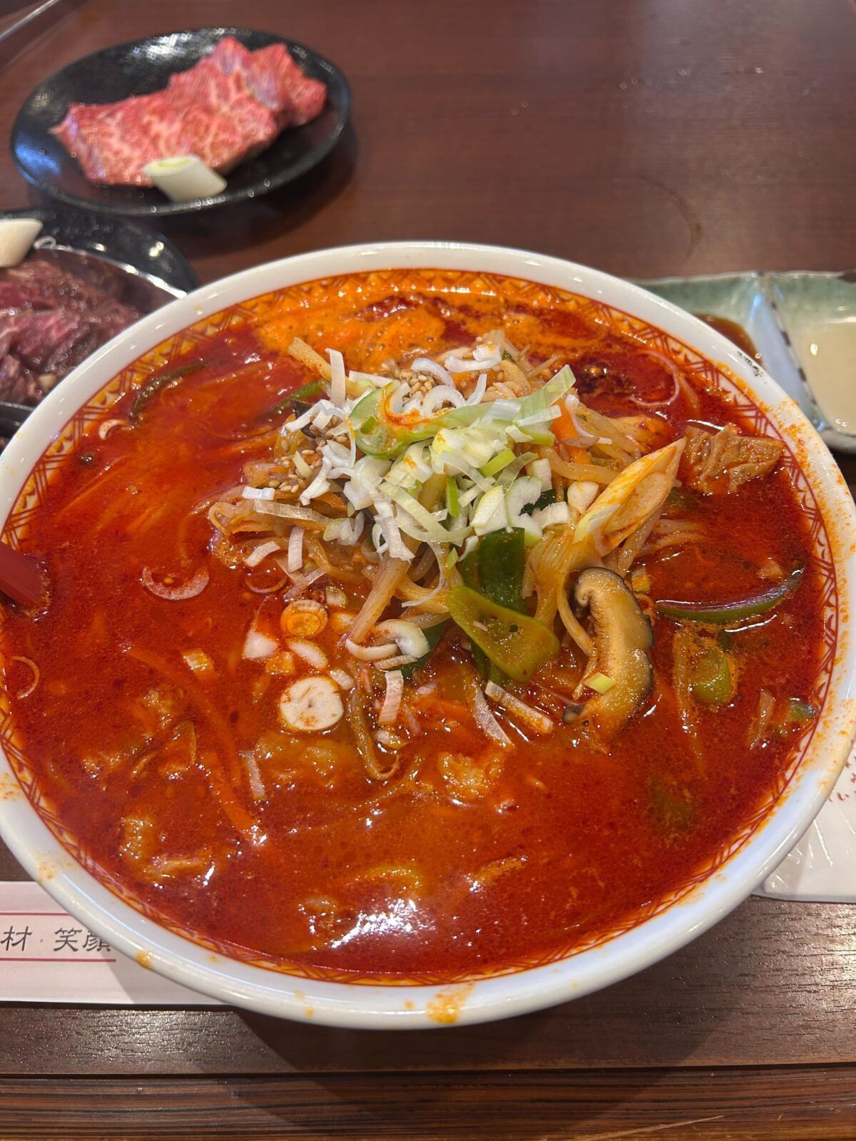 【焼肉・冷麺 三千里】 「盛岡冷麺」は、スープ、キムチ、麺の「三味一体」を追求し、手作りにこだわった創業当時から変わらない伝統の味です。