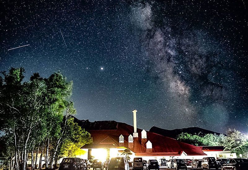 【施設周辺】自然豊かで空気が澄んでおり、夜には綺麗な星空を見る事が出来ます。