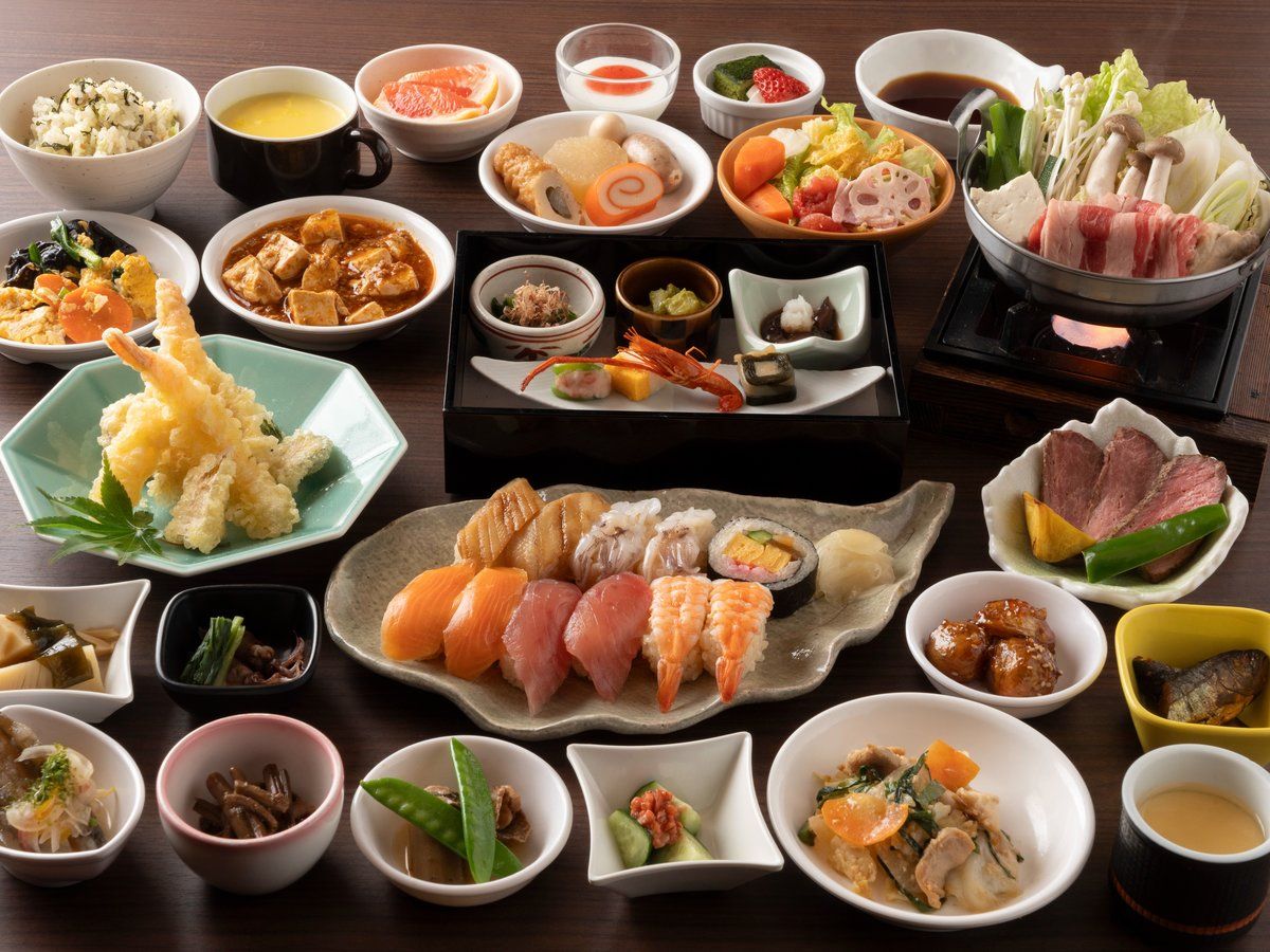 【夕食】バイキング料理の一例