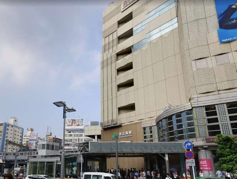 企業は恵比寿駅近くにあります