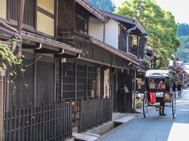 高山市内の観光も可能