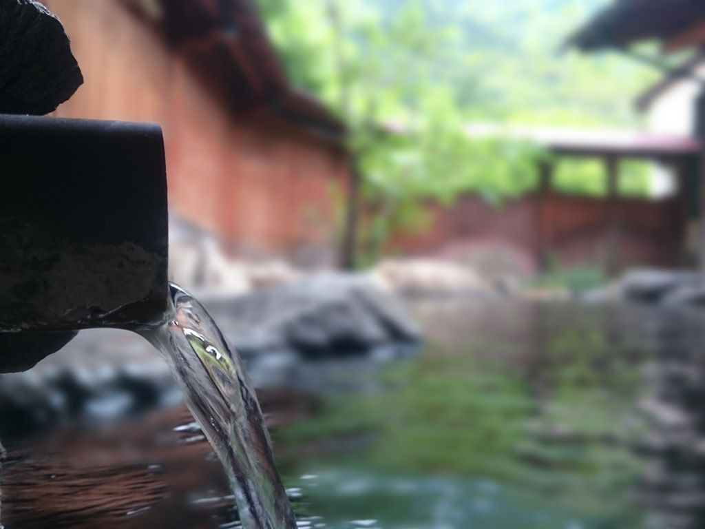 温泉旅館でのお仕事です