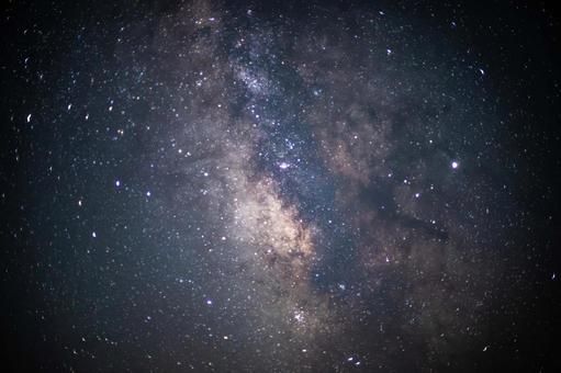 夜に星空ツアーをやっています！