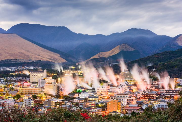 別府は源泉数と湧出量で日本一を誇る温泉地です。