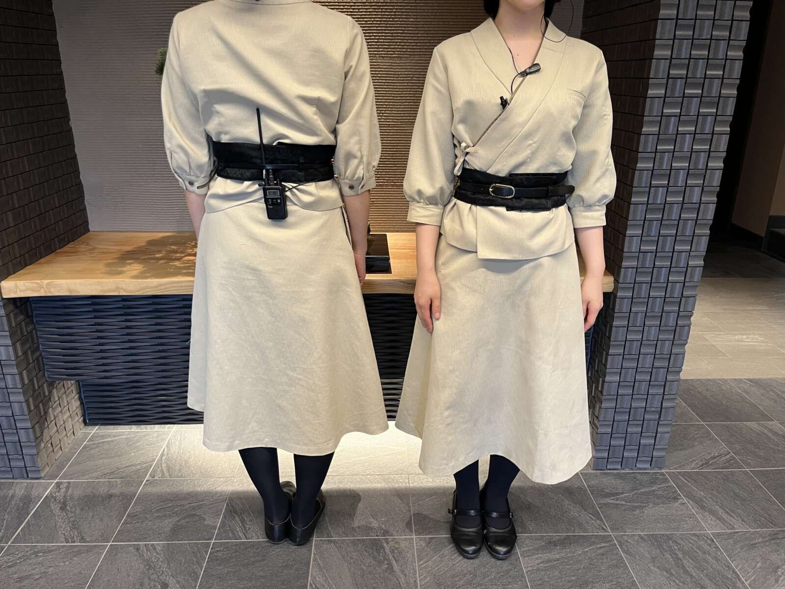 富士吉田の織物が素材になっているおしゃれな制服です◎