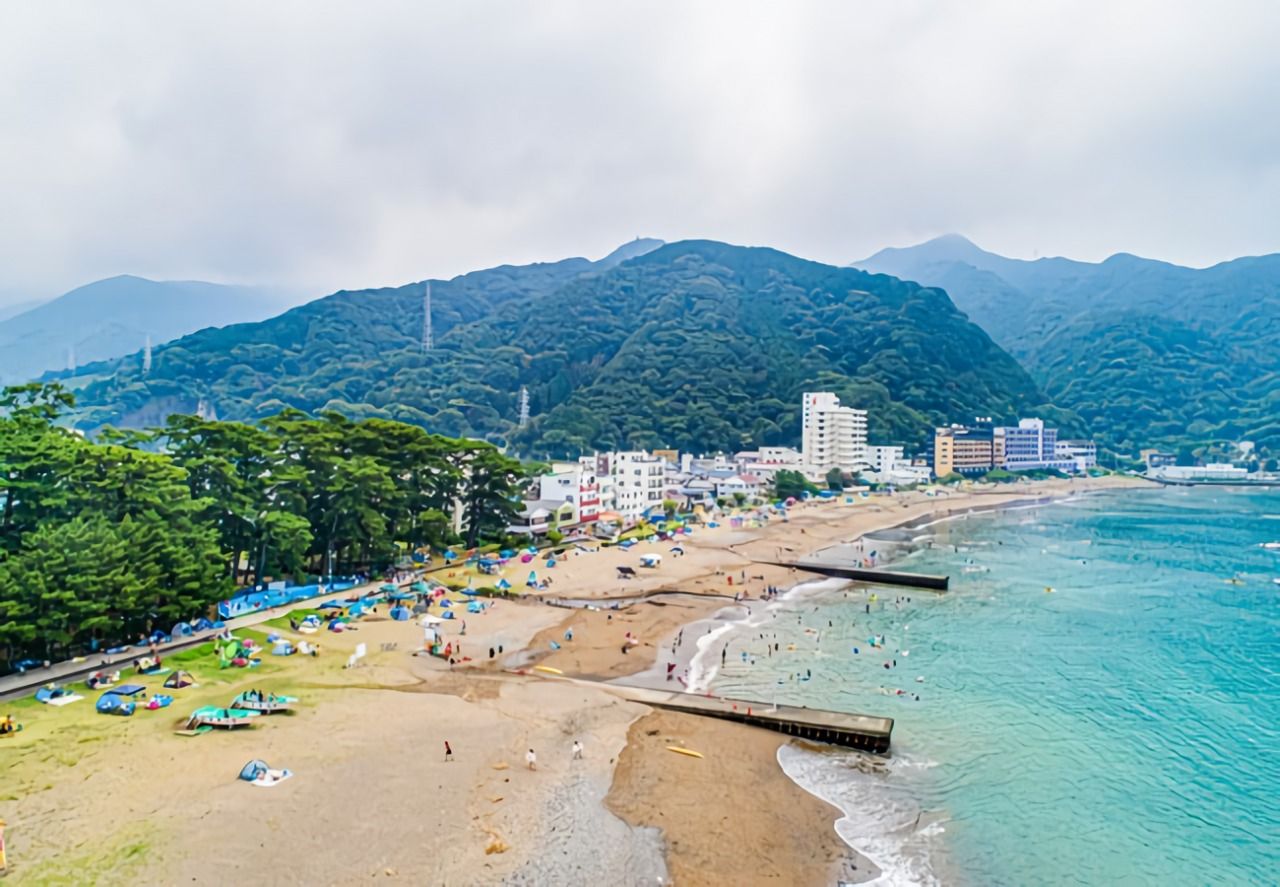 【周辺観光】土肥海水浴場まで徒歩1分