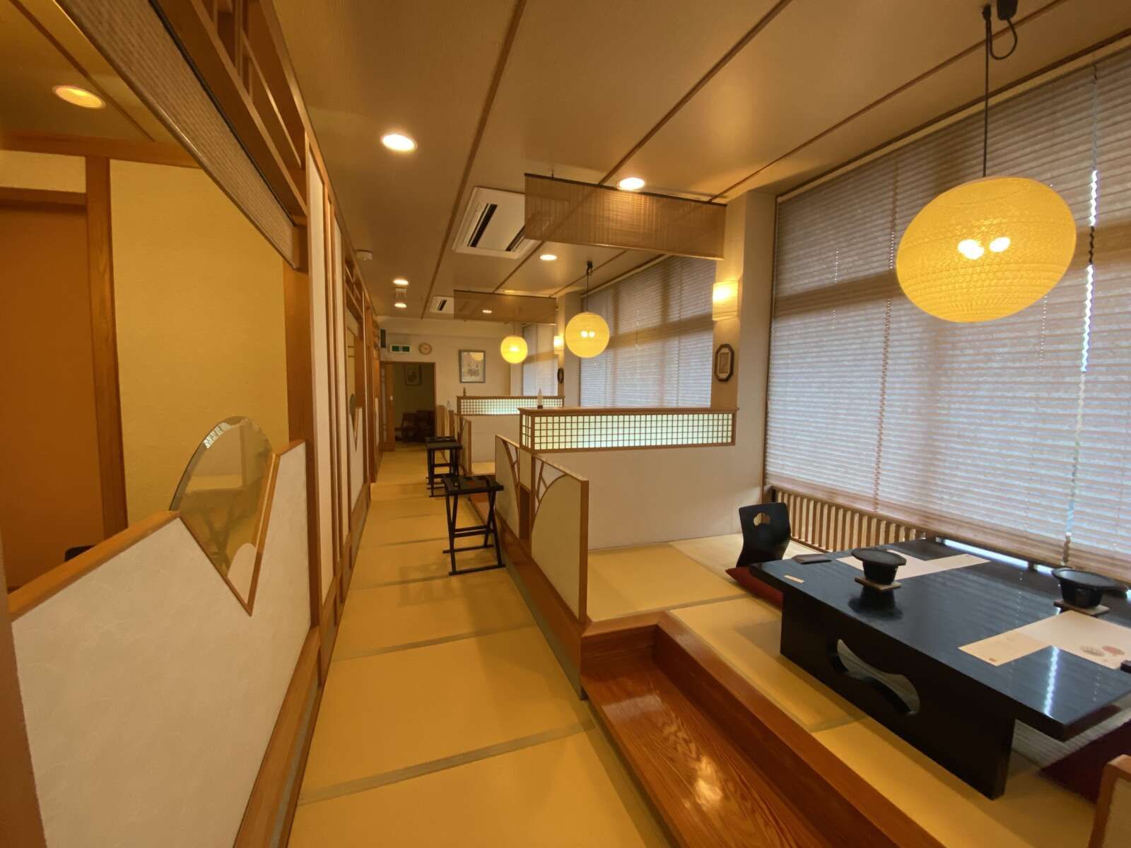 【お食事処】2箇所ございます
