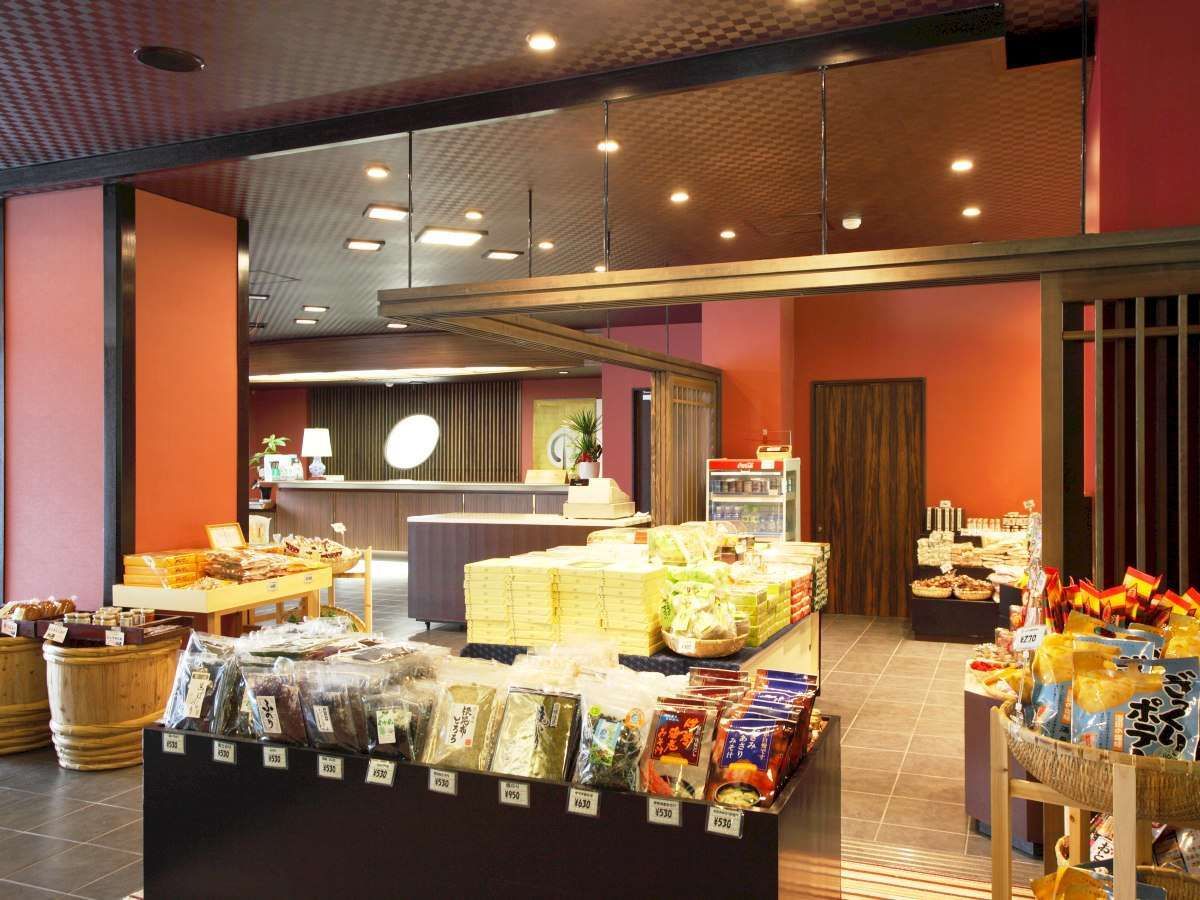 【施設】フロント&売店