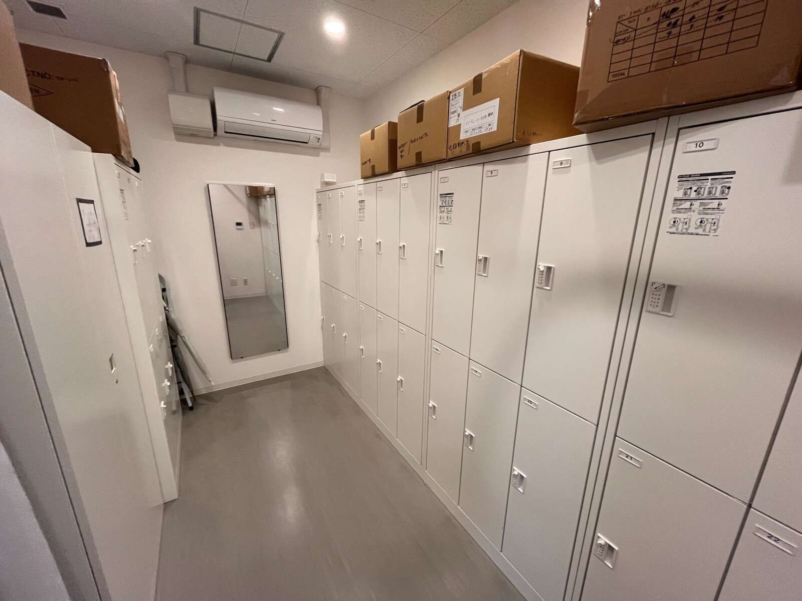 更衣室完備