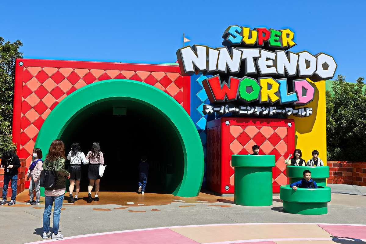休日はUSJにも遊びに行けます！