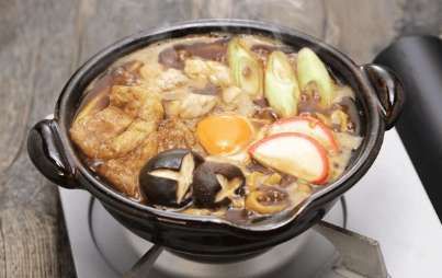 近くには美味しいグルメも沢山