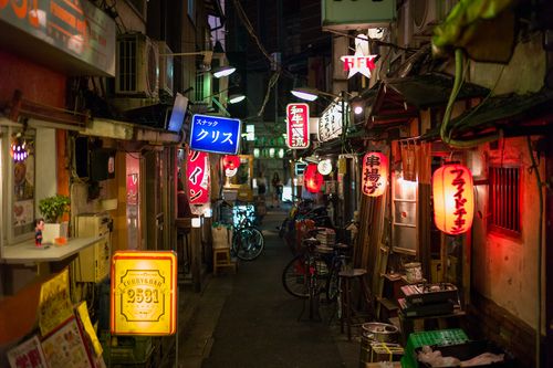 居酒屋も豊富！