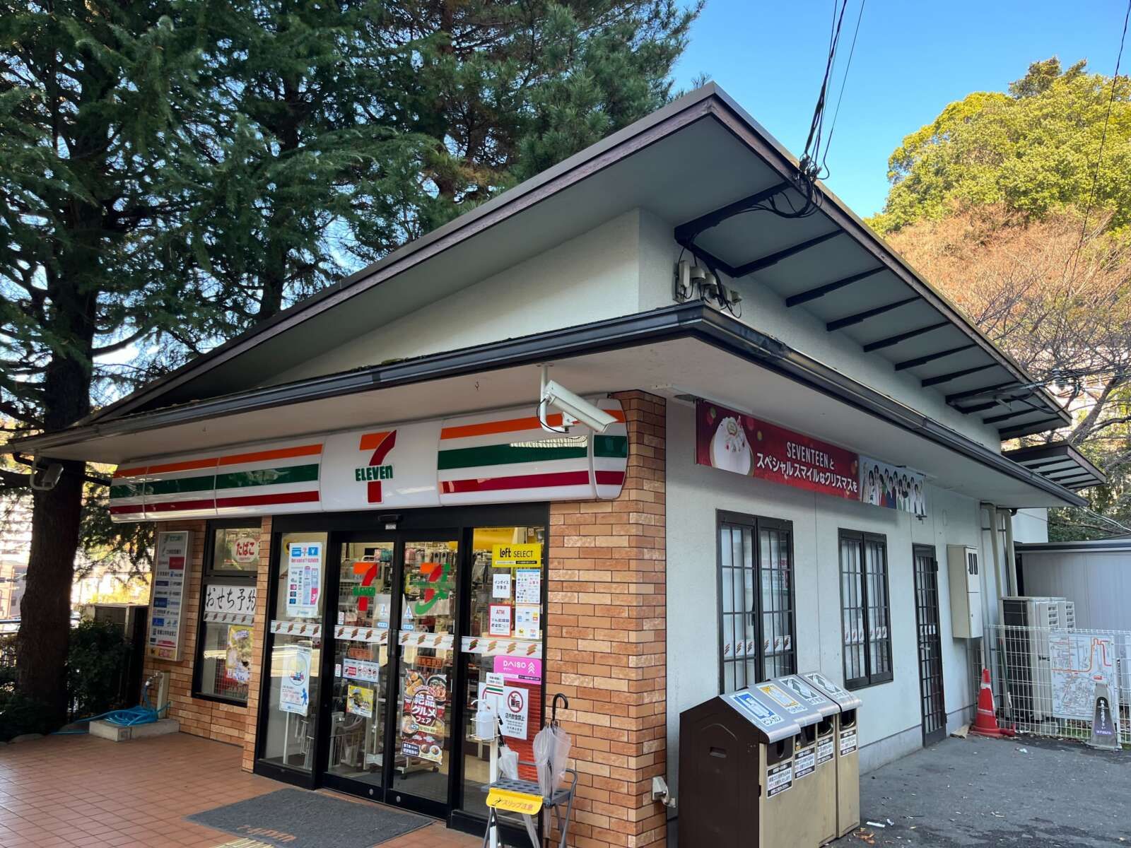 コンビニまでも徒歩5分前後