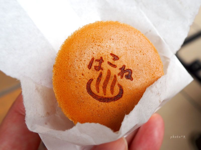 【箱根商店街】食べ歩きも有名！