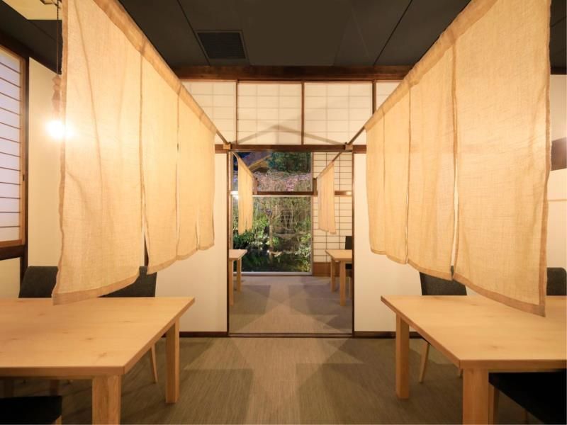 -----　施設レストランの風景　-----