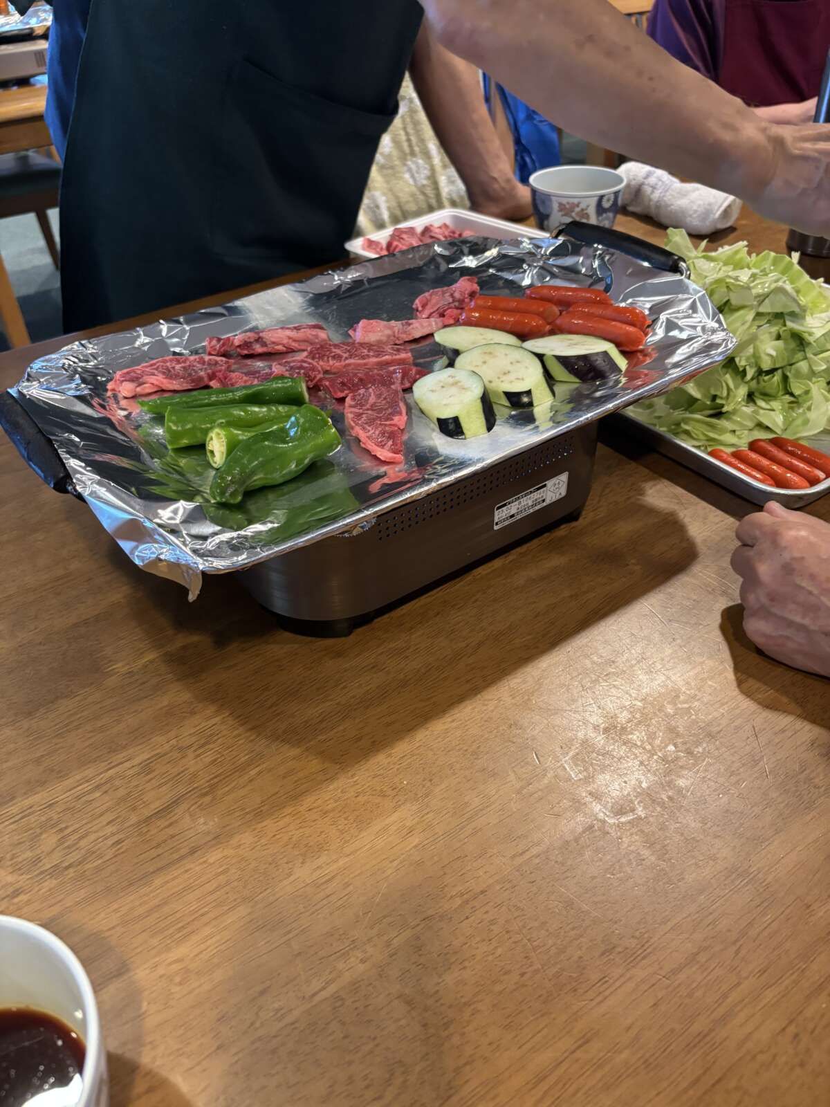 施設でのBBQの様子。