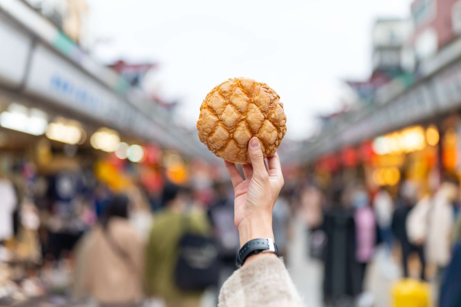 【箱根商店街】食べ歩きも有名！