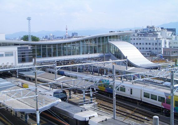 松本駅も近い！