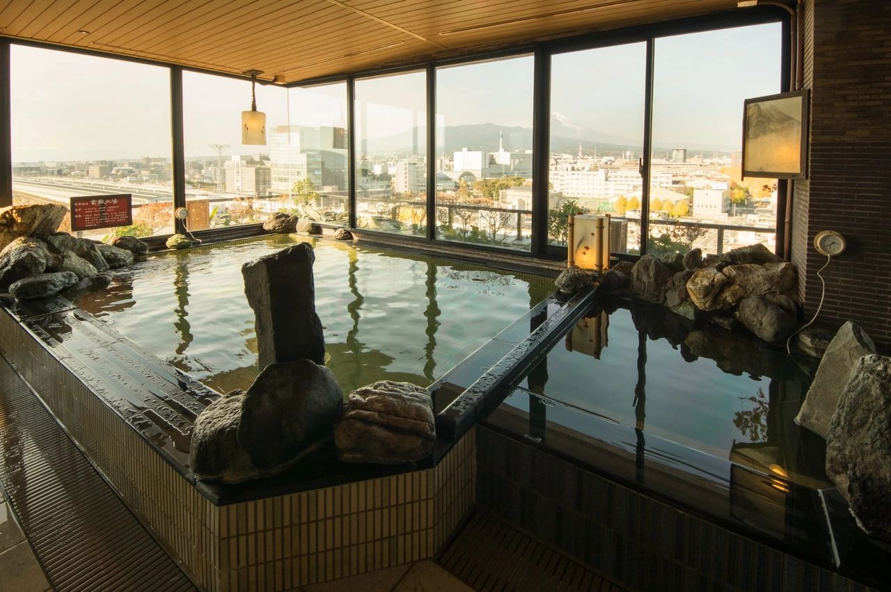 温泉入浴可能