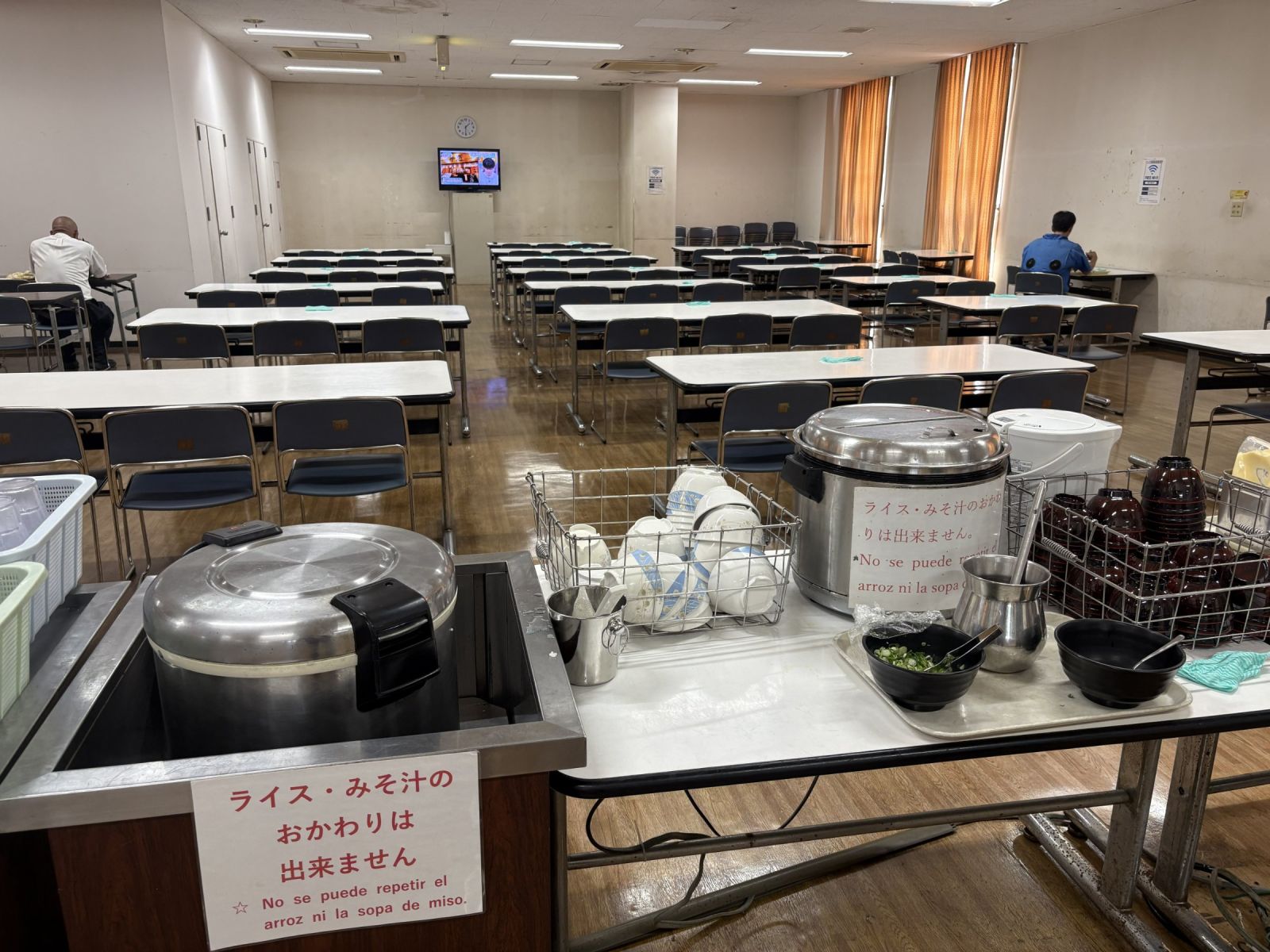 従業員食堂も綺麗です！