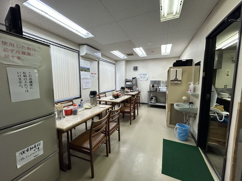 従業員食堂（立山駅）