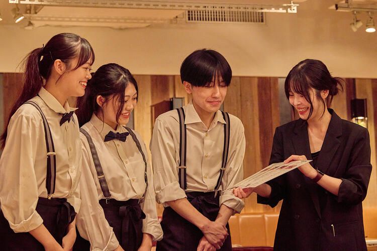 先輩が優しく教えてくれます！