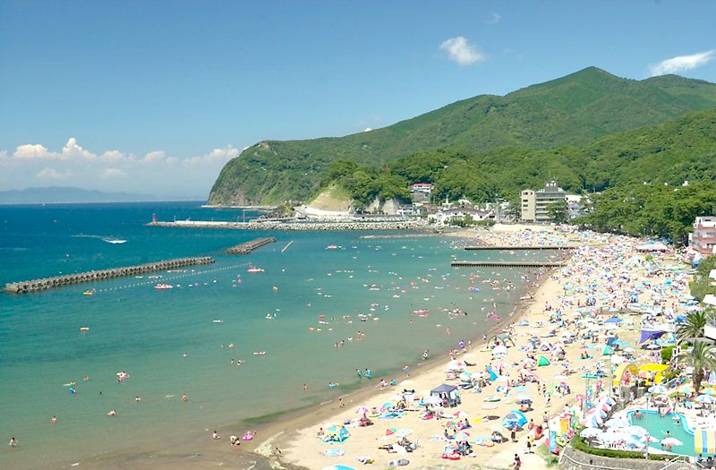 宿の目の前は海水浴場となってます