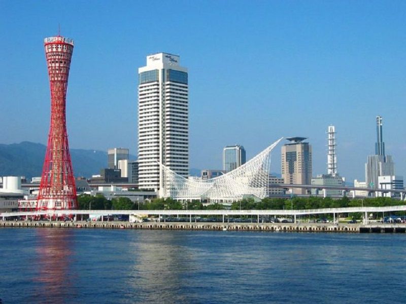 ---　神戸は遊ぶところも。　---