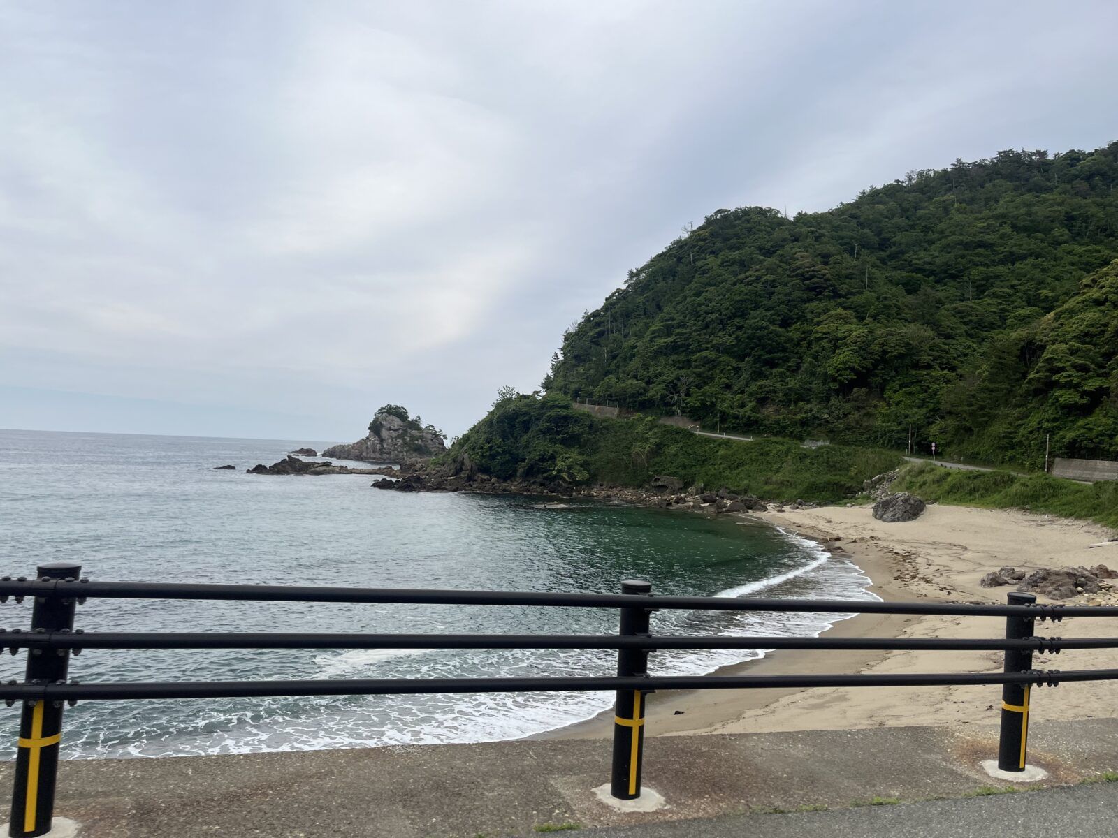 日本海の海へも実は徒歩で行けちゃいます！！山と海に囲まれた生活が叶います～