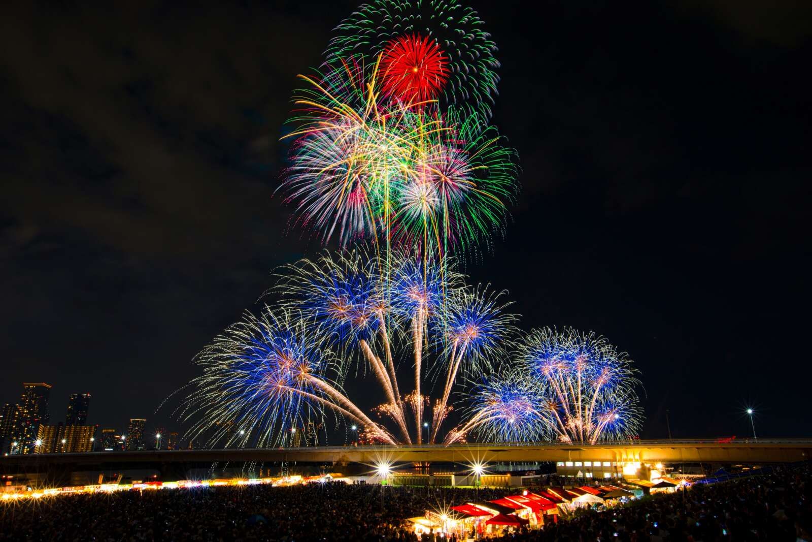 大阪の花火大会といえば、淀川の花火大会！