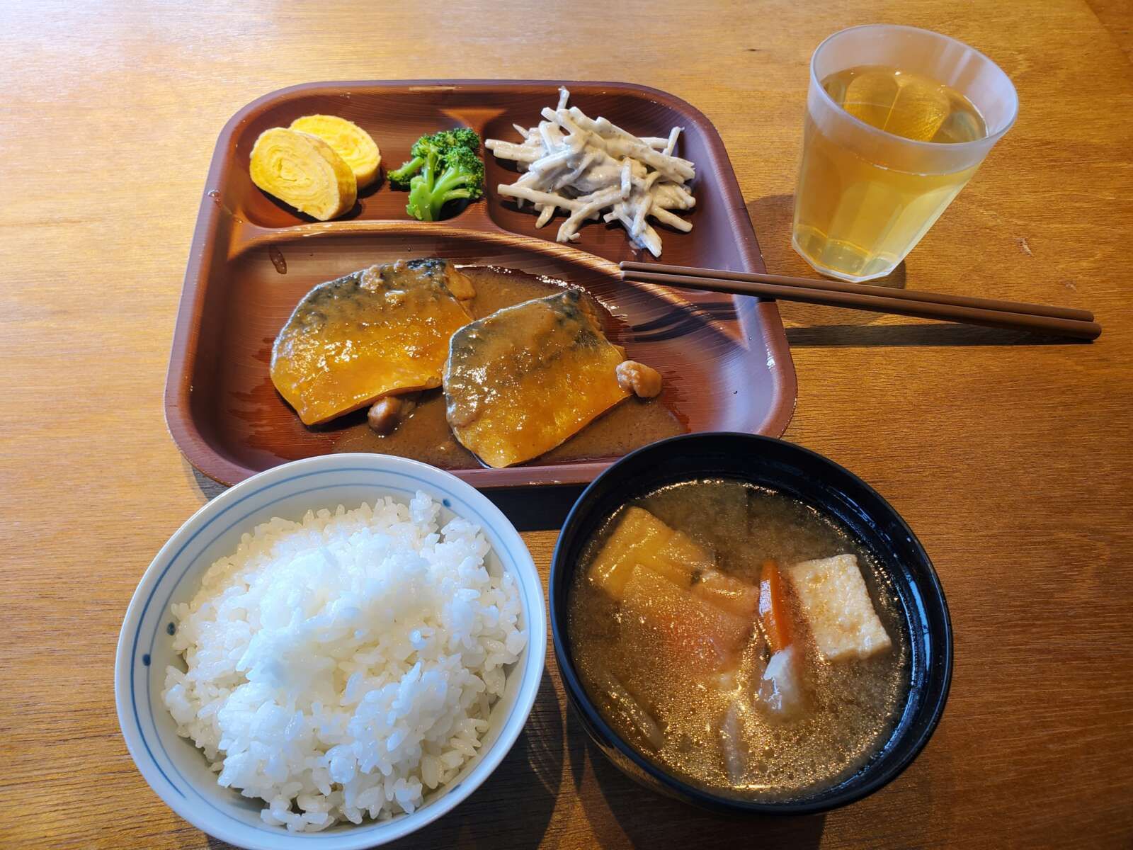バランスの取れた人気のお食事