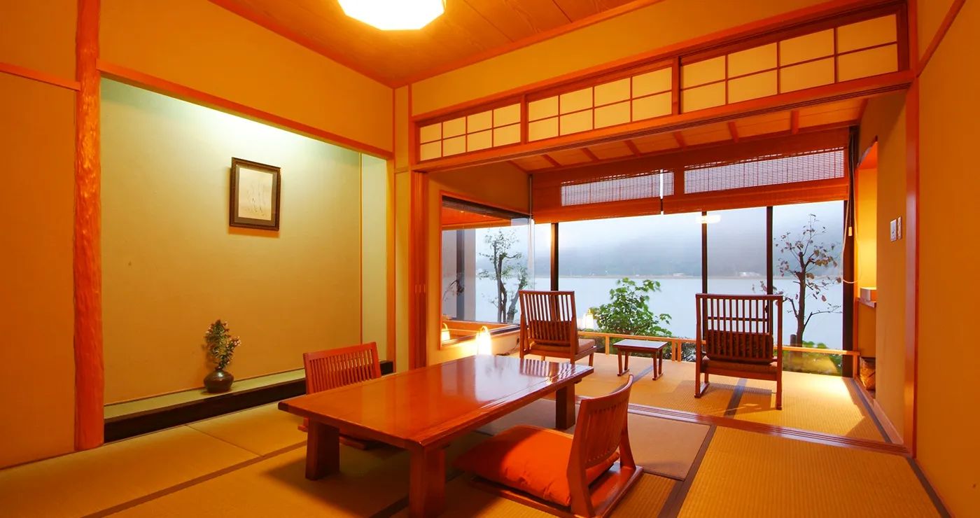 施設　料理　イメージ
