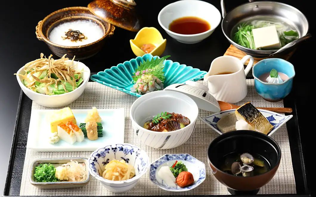 施設　料理　イメージ