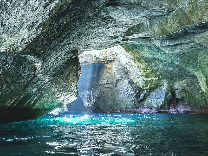 堂ヶ島天窓洞
