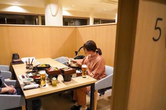 レストラン