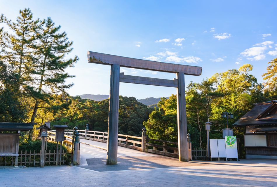 伊勢神宮：一歩入るだけで空気の重さが変わる、日本最大のパワースポットです！