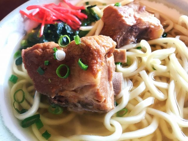 沖縄と言えばソーキそば！