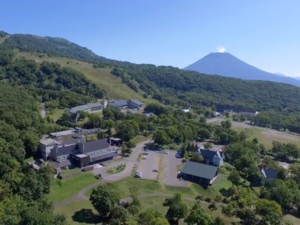 遠く羊蹄山を見渡せます
