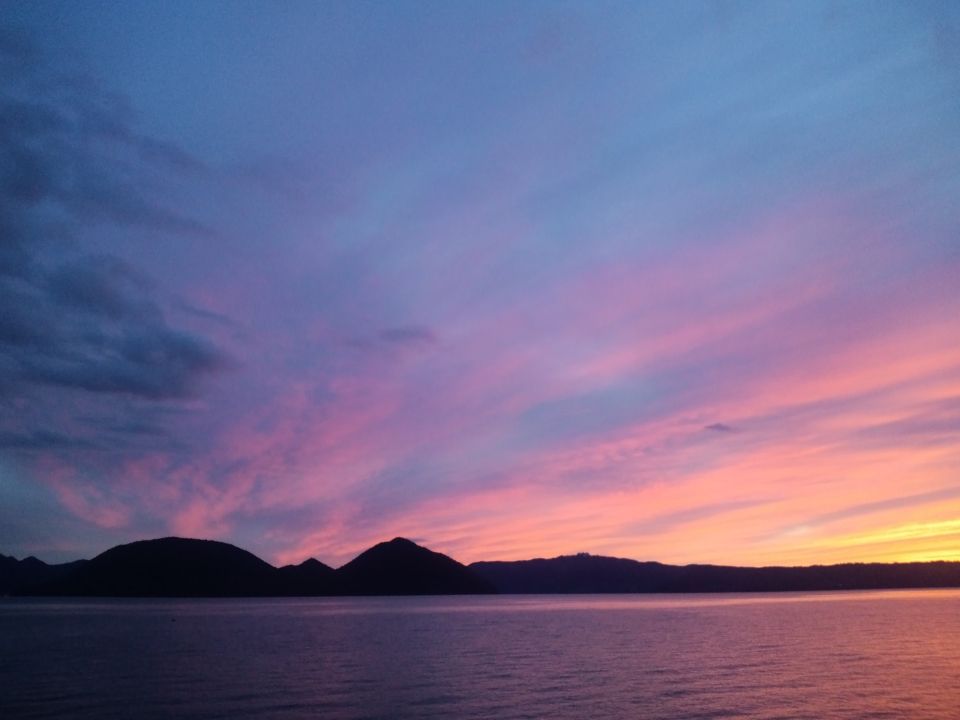 近くにある洞爺湖は圧巻の絶景！