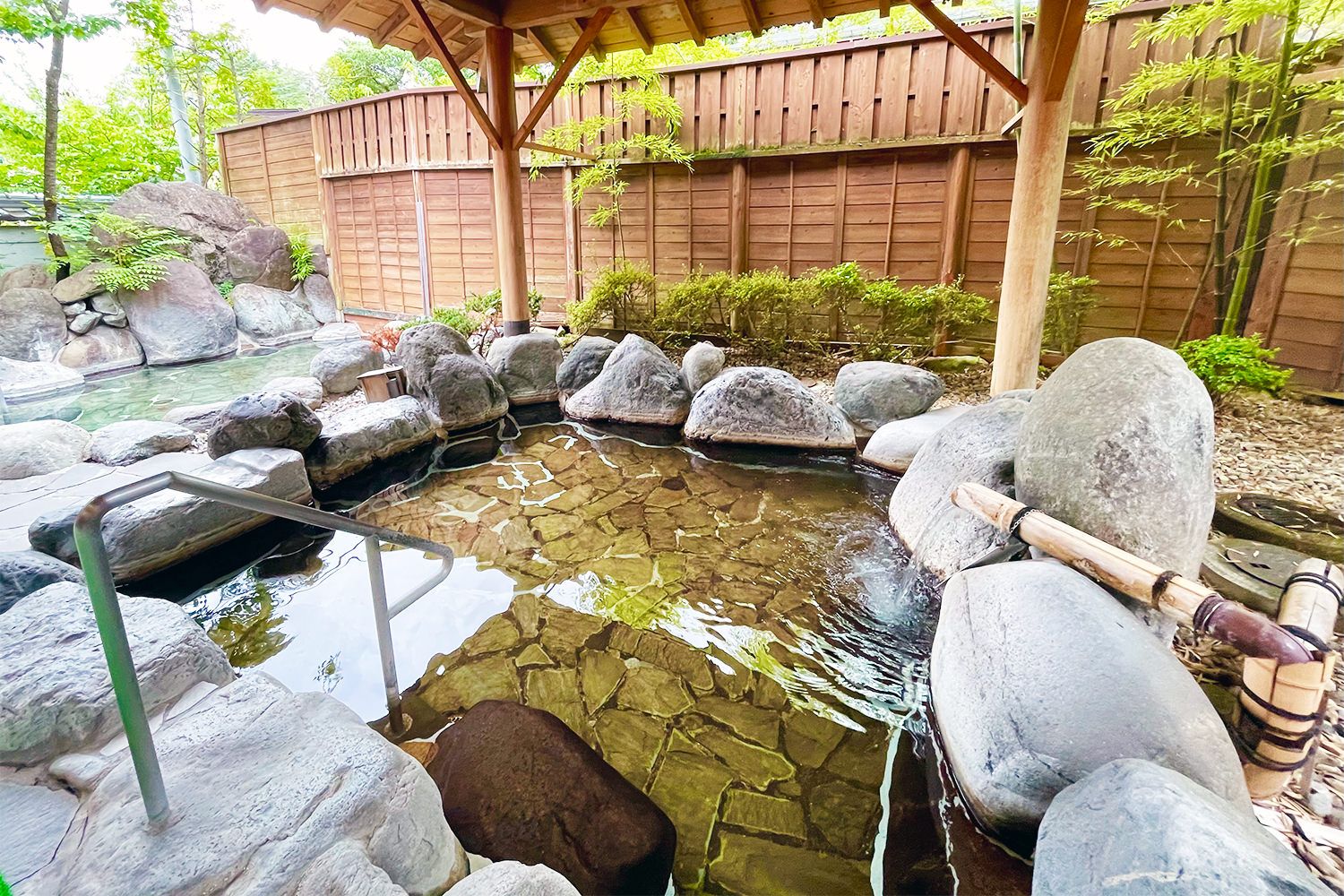 仕事の後は温泉でリフレッシュ！