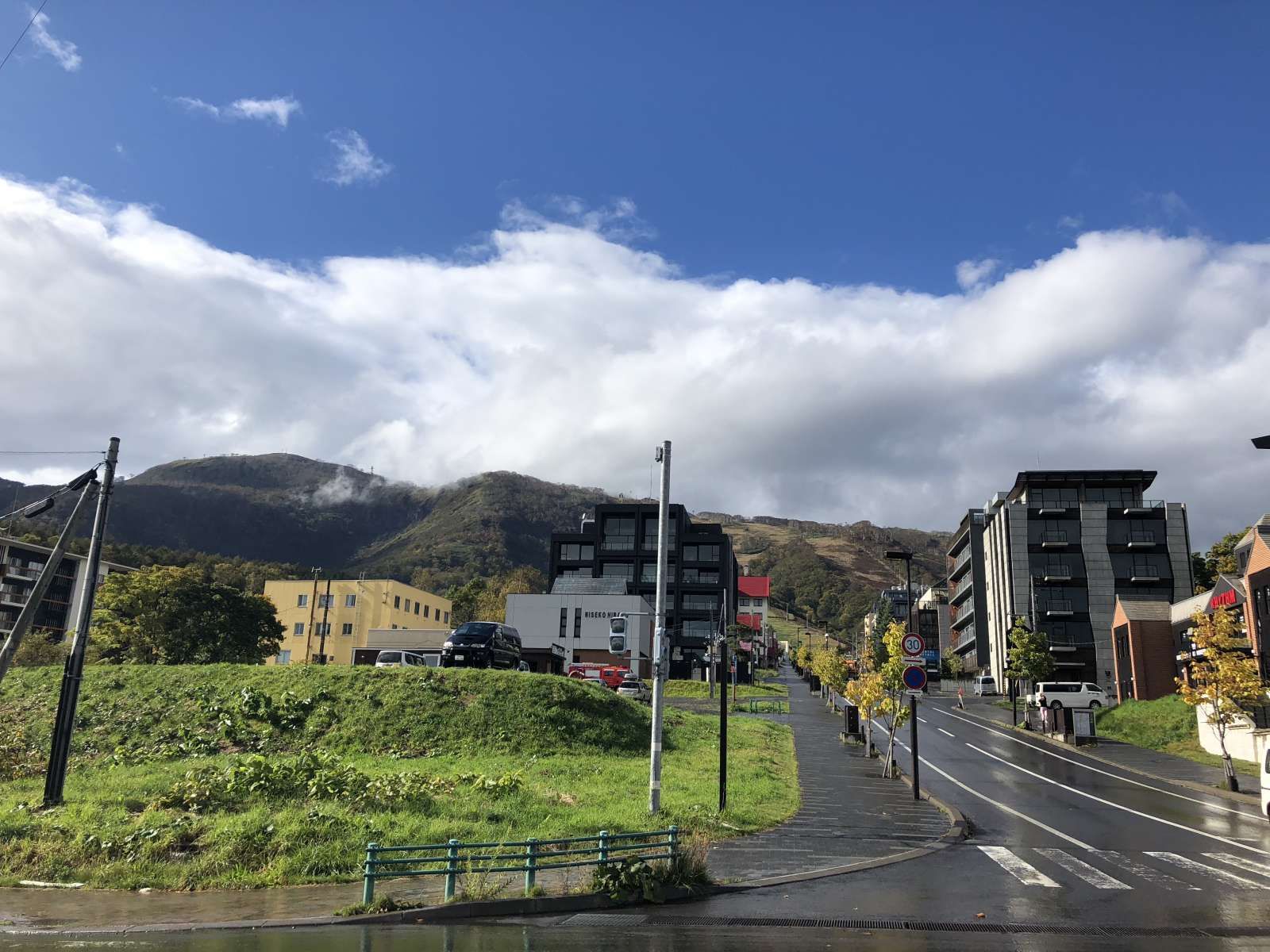 ヒラフの中心地にあります！