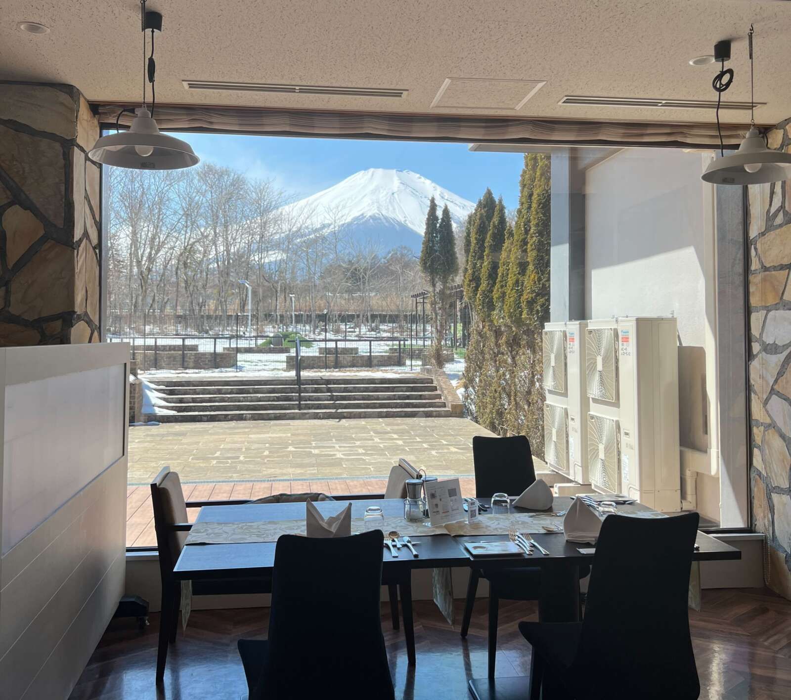 レストランから綺麗な富士山が見えます！