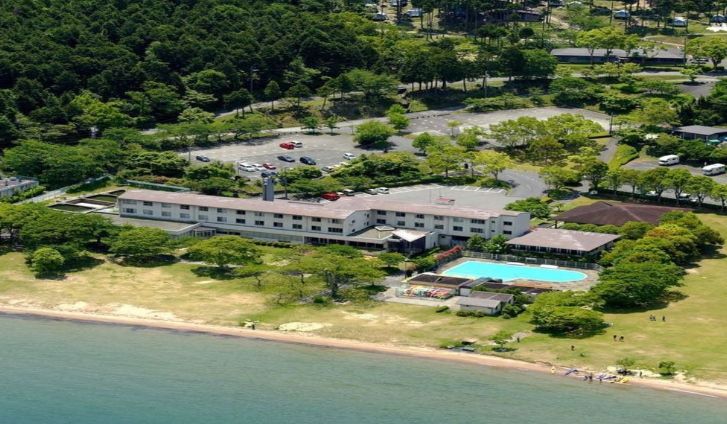 「施設外観」琵琶湖のすぐそばです！