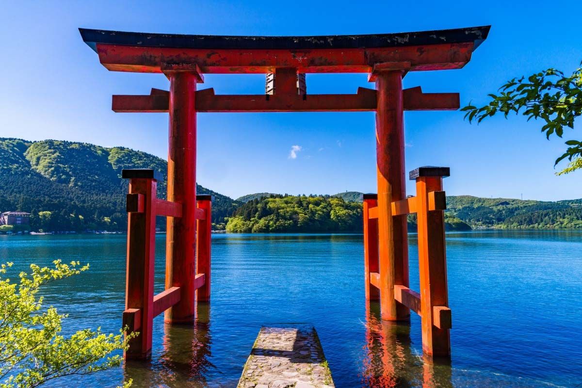 有名な箱根の鳥居です。大人気の写真スポットです。