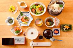 豪華なお食事も人気の理由です！