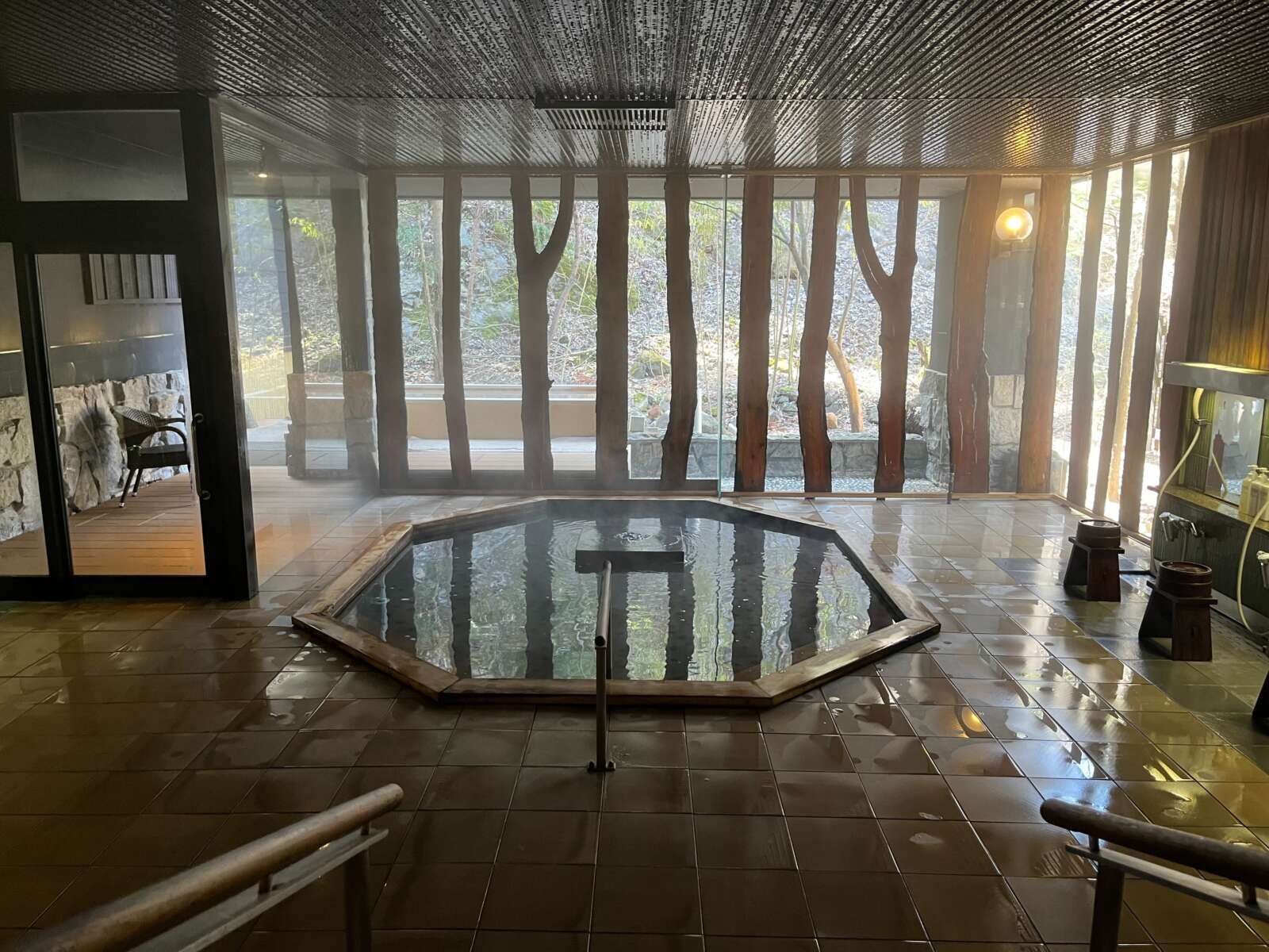大浴場利用可能