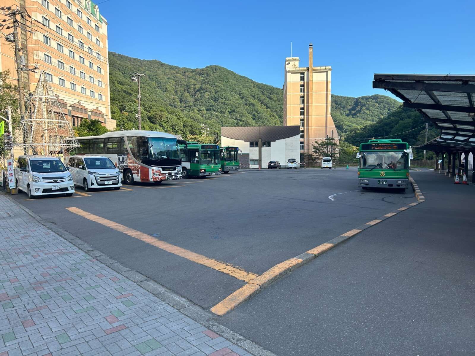 最寄りのバスターミナルです！