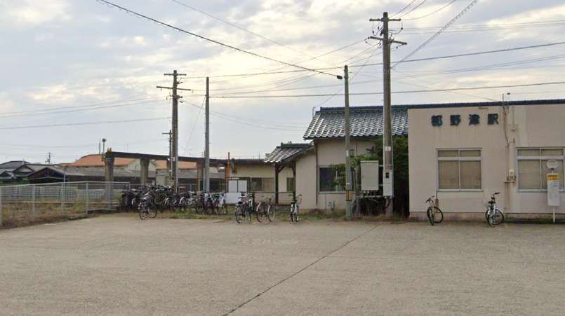 都野津駅　こちらからバスでの移動がお勧めです
