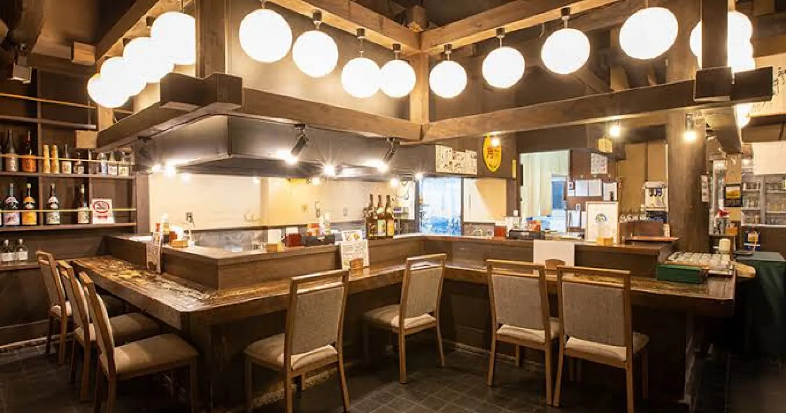 【夜の時間だけ!レア求人!】伊香保温泉の人気旅館内の居酒屋コーナー!18:00以降の勤務のみです!