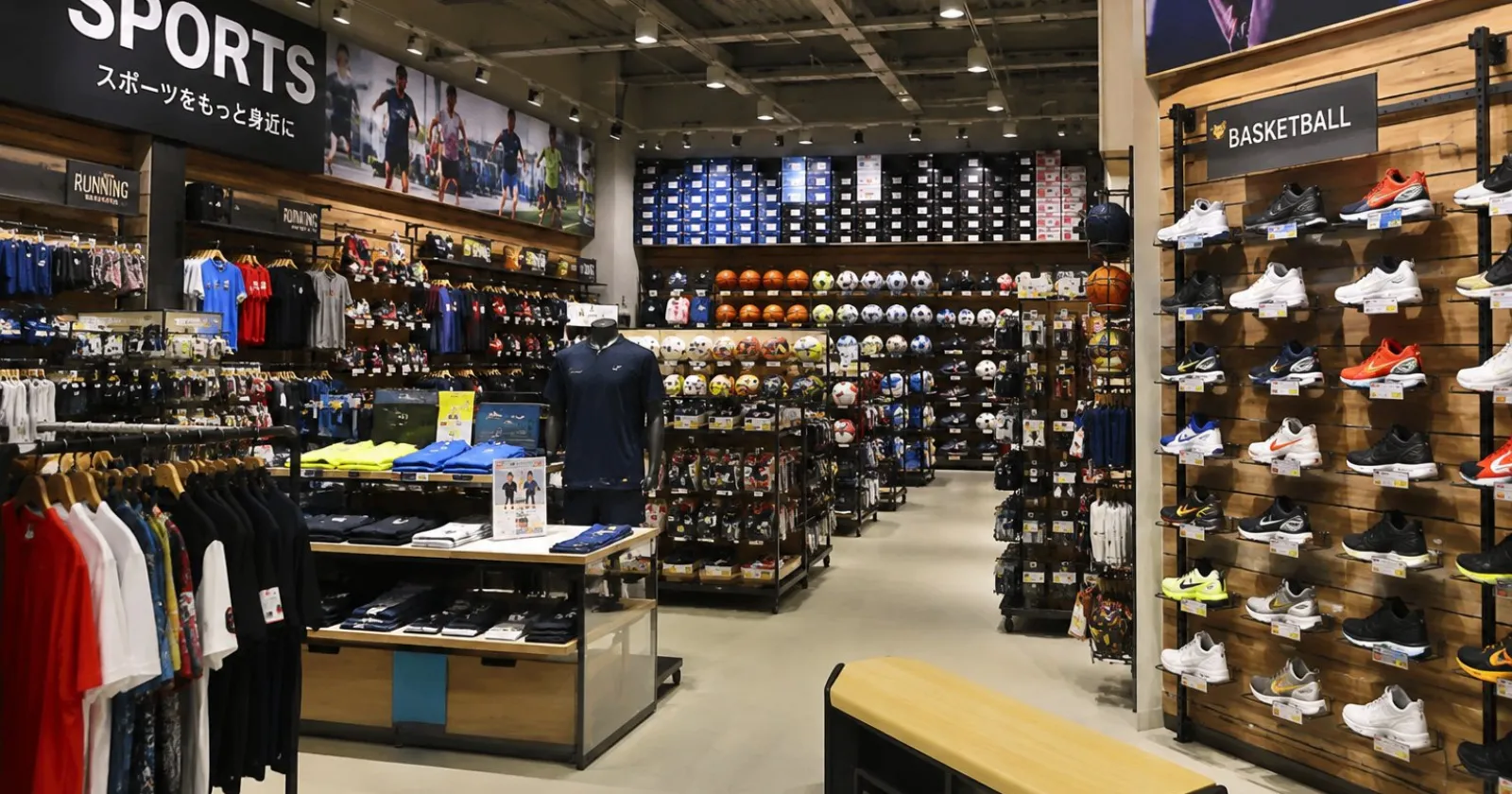 販売/世界に誇るスポーツ用品メーカー(店舗での販売経験必須) ※通い求人